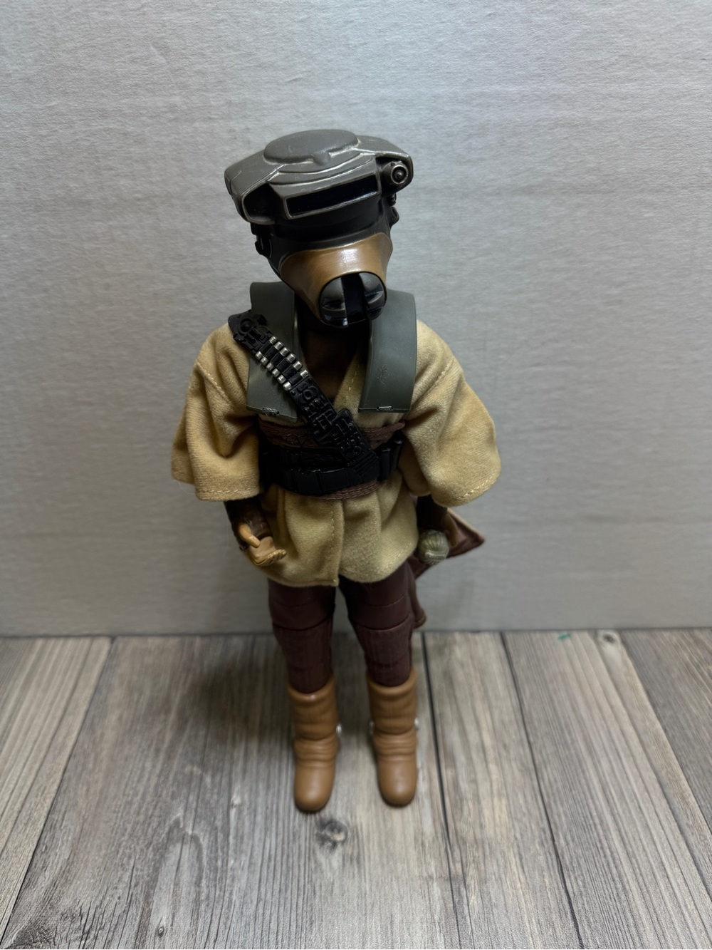 Star Wars ROTJ Hasbro Vintage 1998 Princess Leia Boushh Disguise Action Figure
